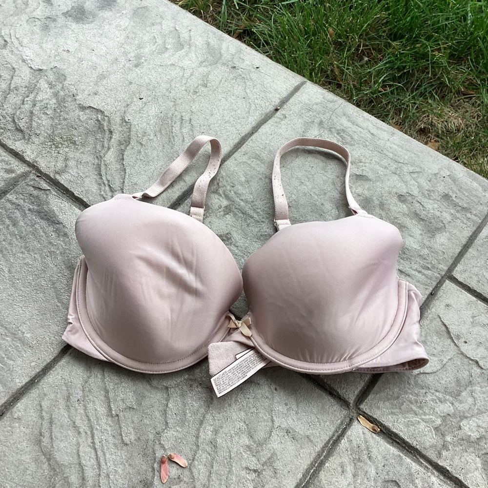 Demi buste Victoria’s Secret bra 34D